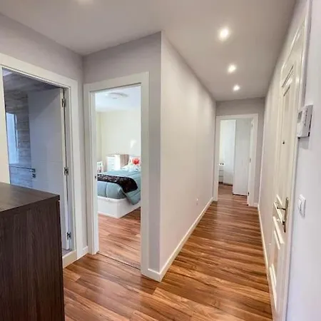 Piso Recien Reformado En Gascona Οβιέδο